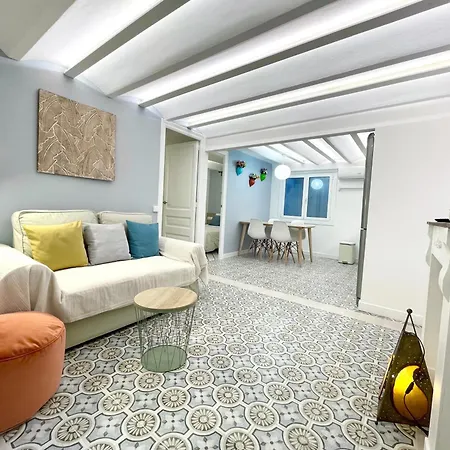 Lazy Donkey Sagrada Familia Apartment Barcelona Exterior photo